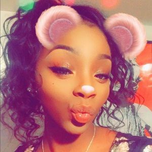 Meet your Posher, Lashirra